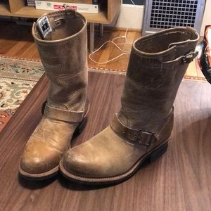 Frye Anke boot